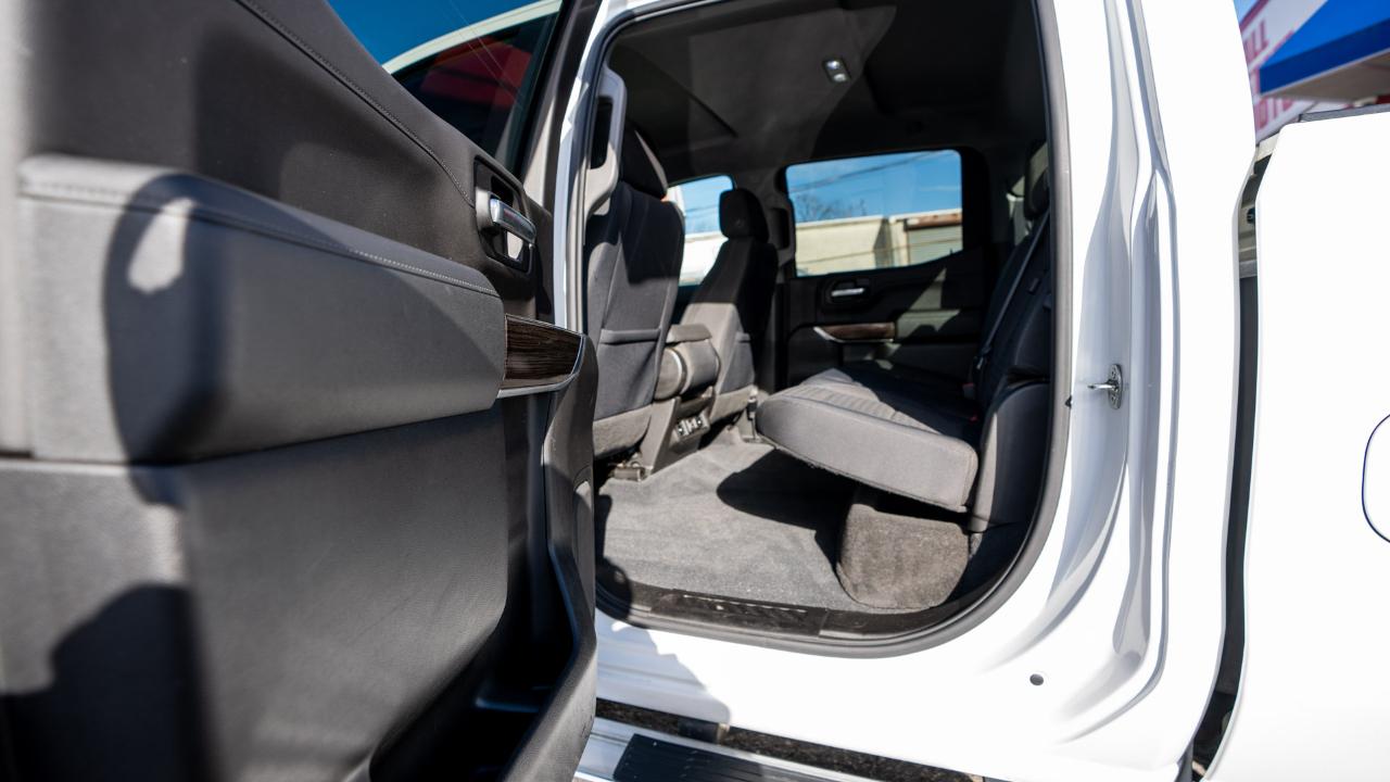 Chevrolet Silverado 1500 4WD Crew Cab 147" RST 2019