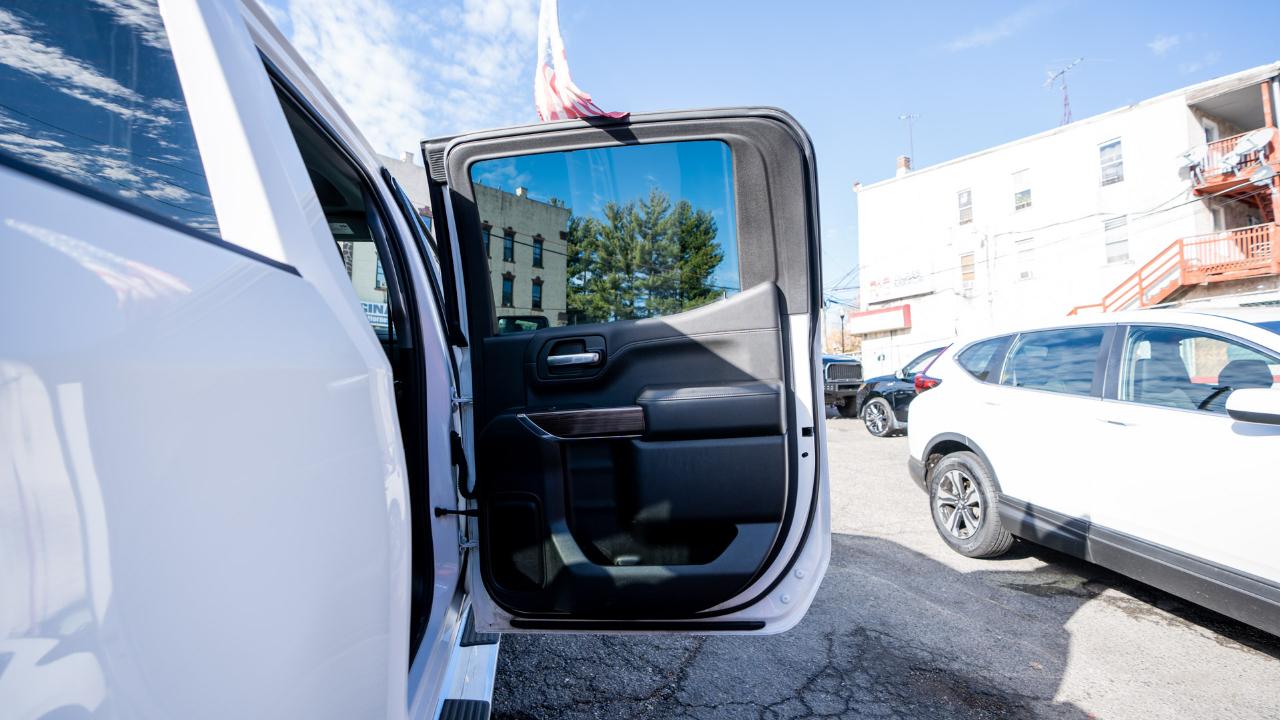Chevrolet Silverado 1500 4WD Crew Cab 147" RST 2019