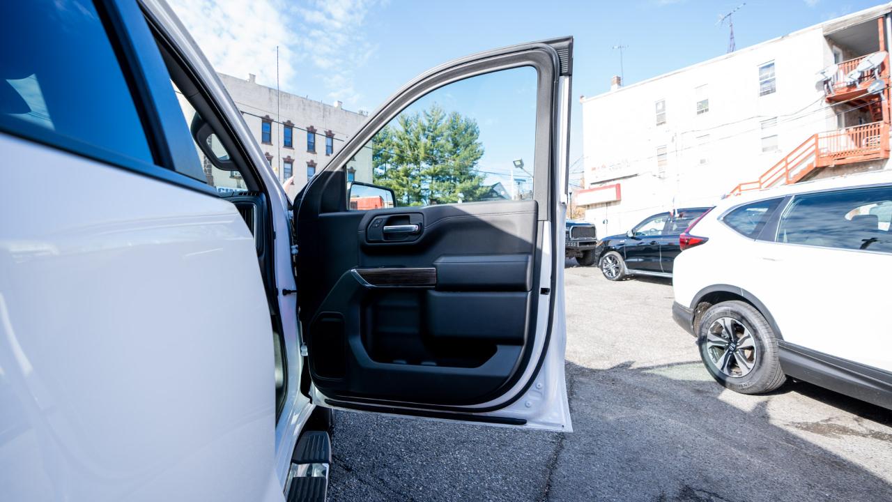 Chevrolet Silverado 1500 4WD Crew Cab 147" RST 2019