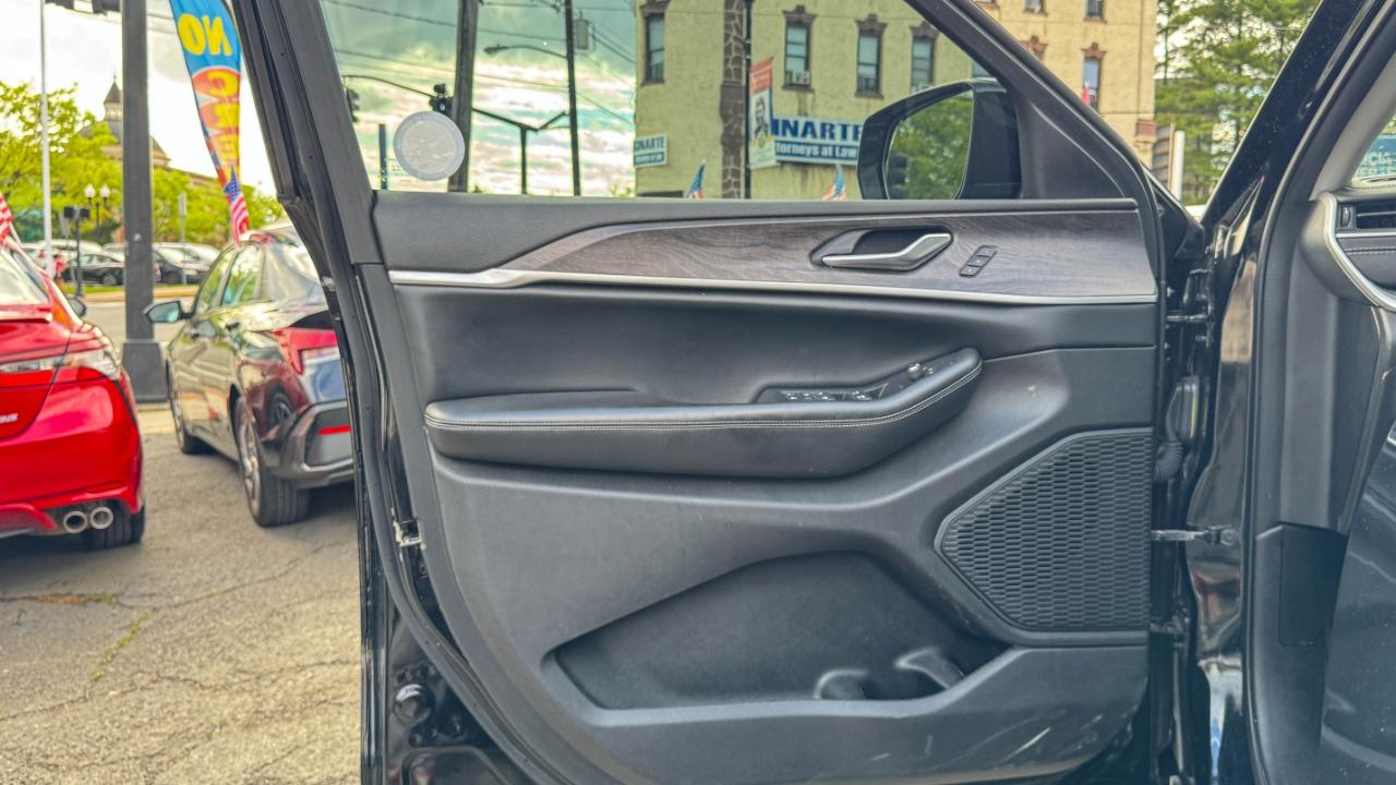 Jeep Grand Cherokee Limited 4x4 2023