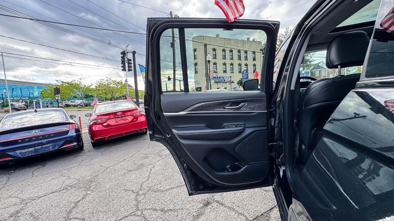 Jeep Grand Cherokee Limited 4x4 2023