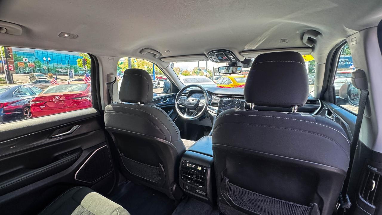 Jeep Grand Cherokee L Laredo 4x4 2021