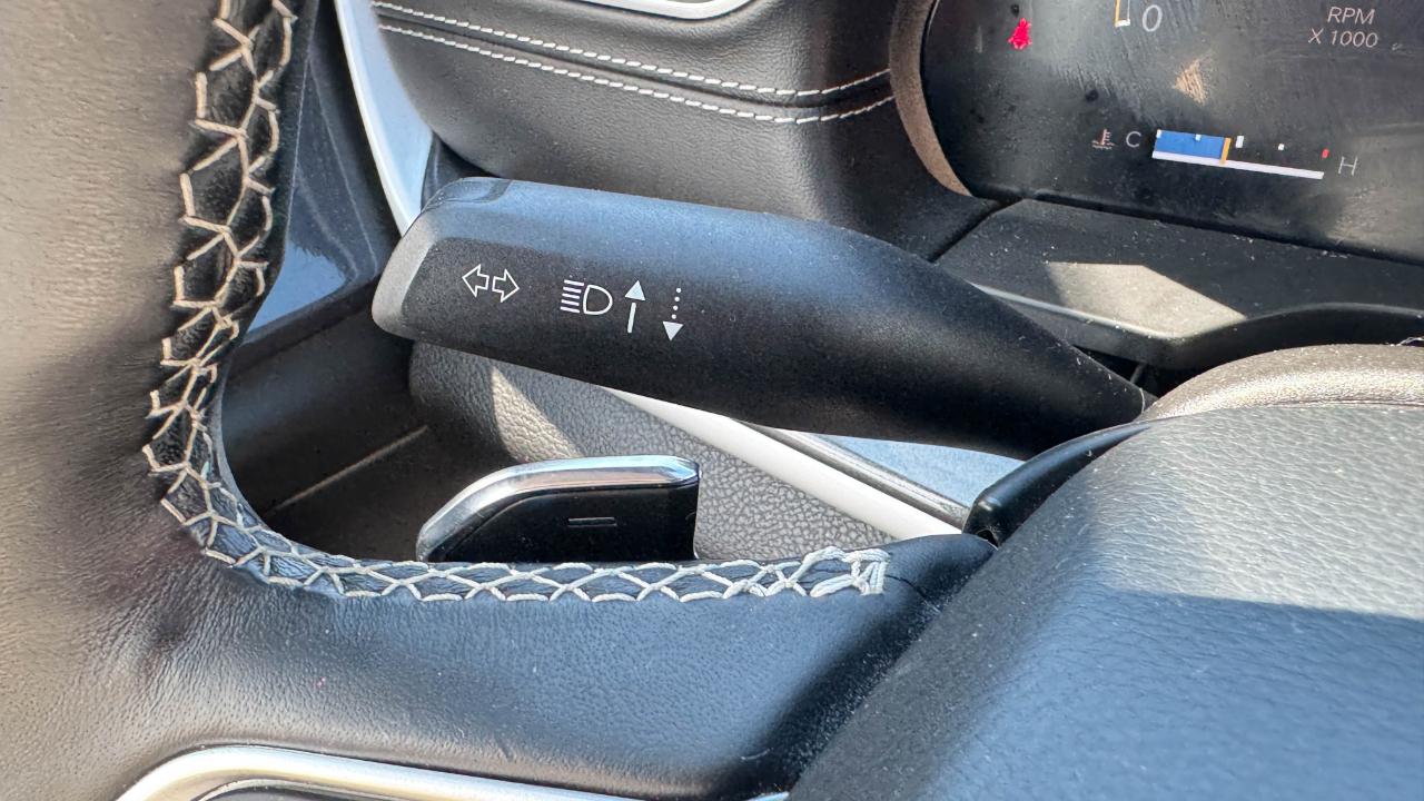 Jeep Grand Cherokee L Laredo 4x4 2021