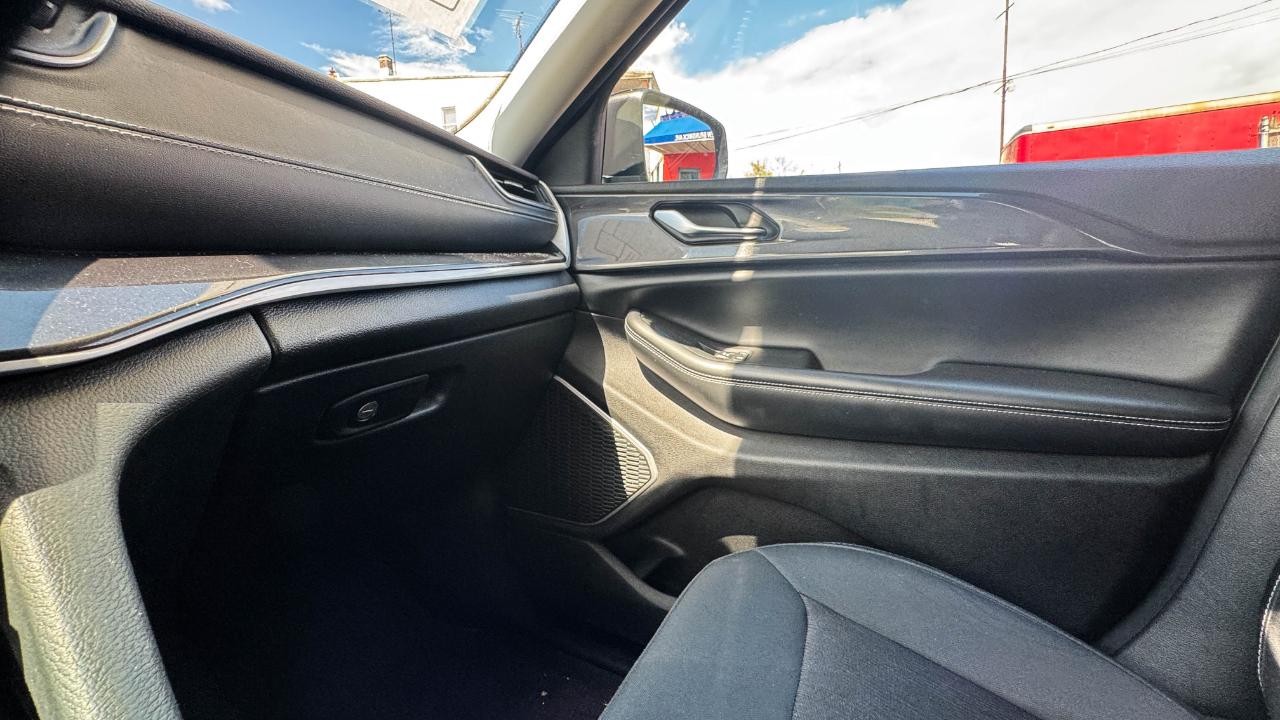 Jeep Grand Cherokee L Laredo 4x4 2021