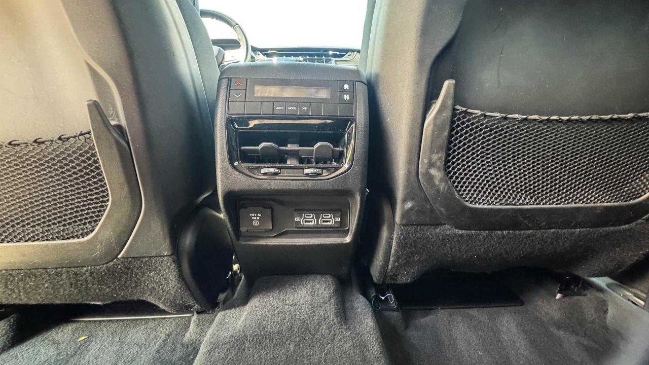 Jeep Grand Cherokee L Laredo 4x4 2021