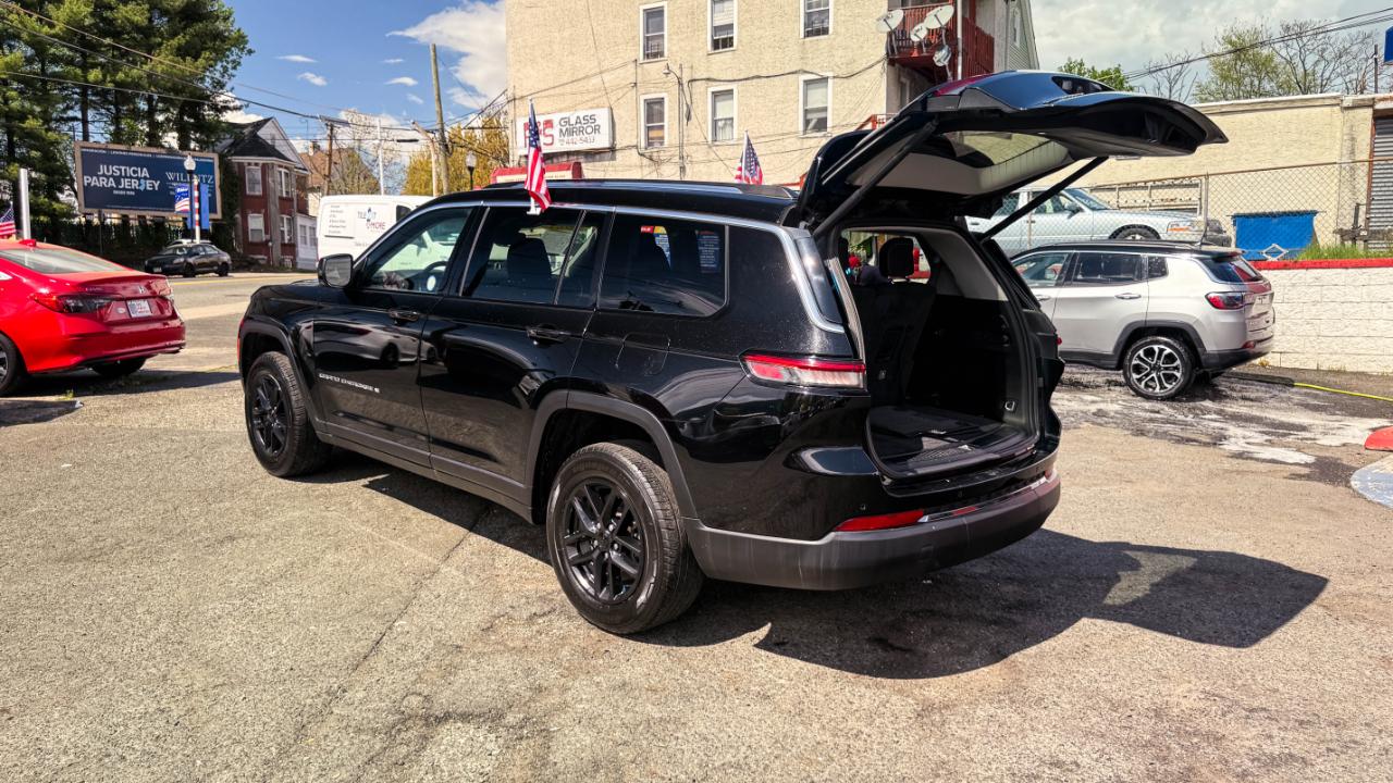 Jeep Grand Cherokee L Laredo 4x4 2021