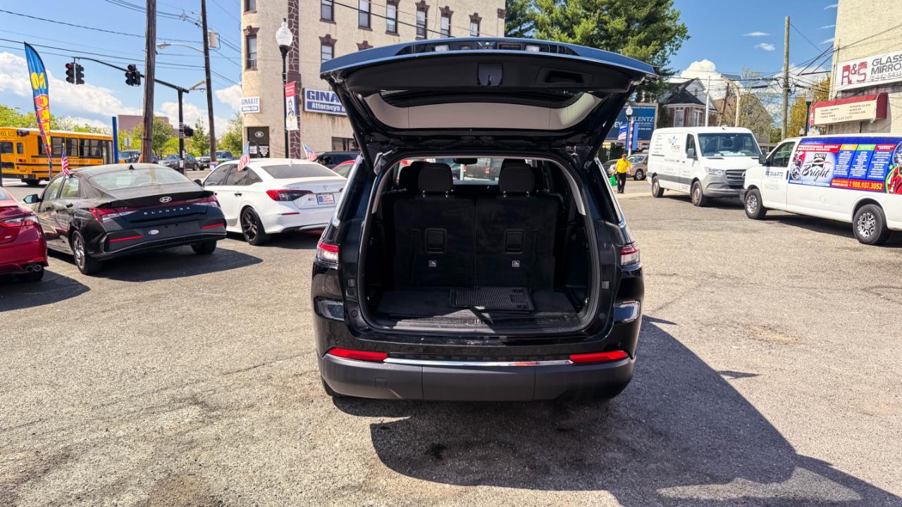 Jeep Grand Cherokee L Laredo 4x4 2021