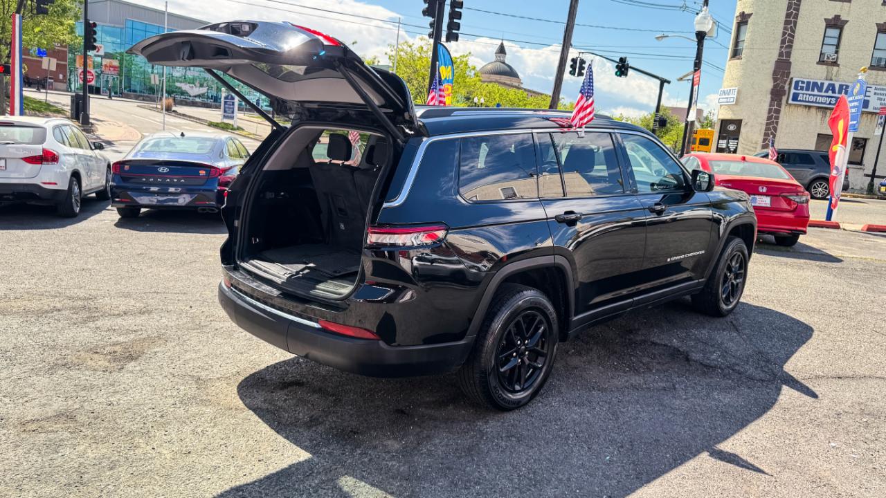 Jeep Grand Cherokee L Laredo 4x4 2021