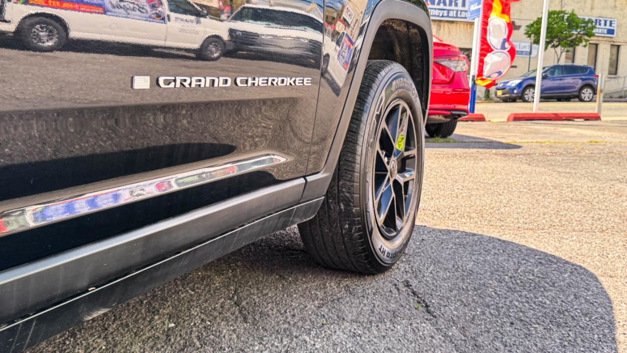 Jeep Grand Cherokee L Laredo 4x4 2021