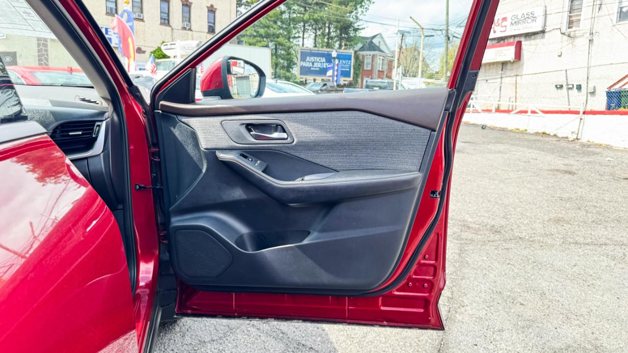 Nissan Rogue AWD SV 2021