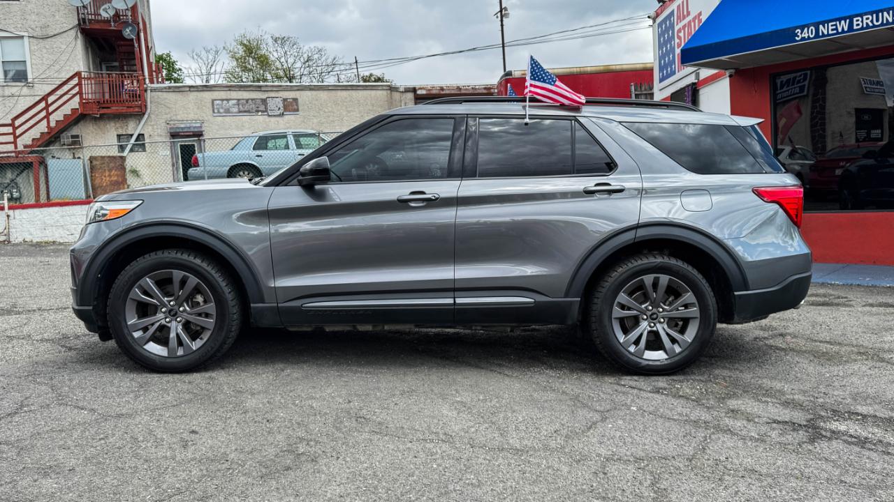 Ford Explorer XLT 4WD 2023