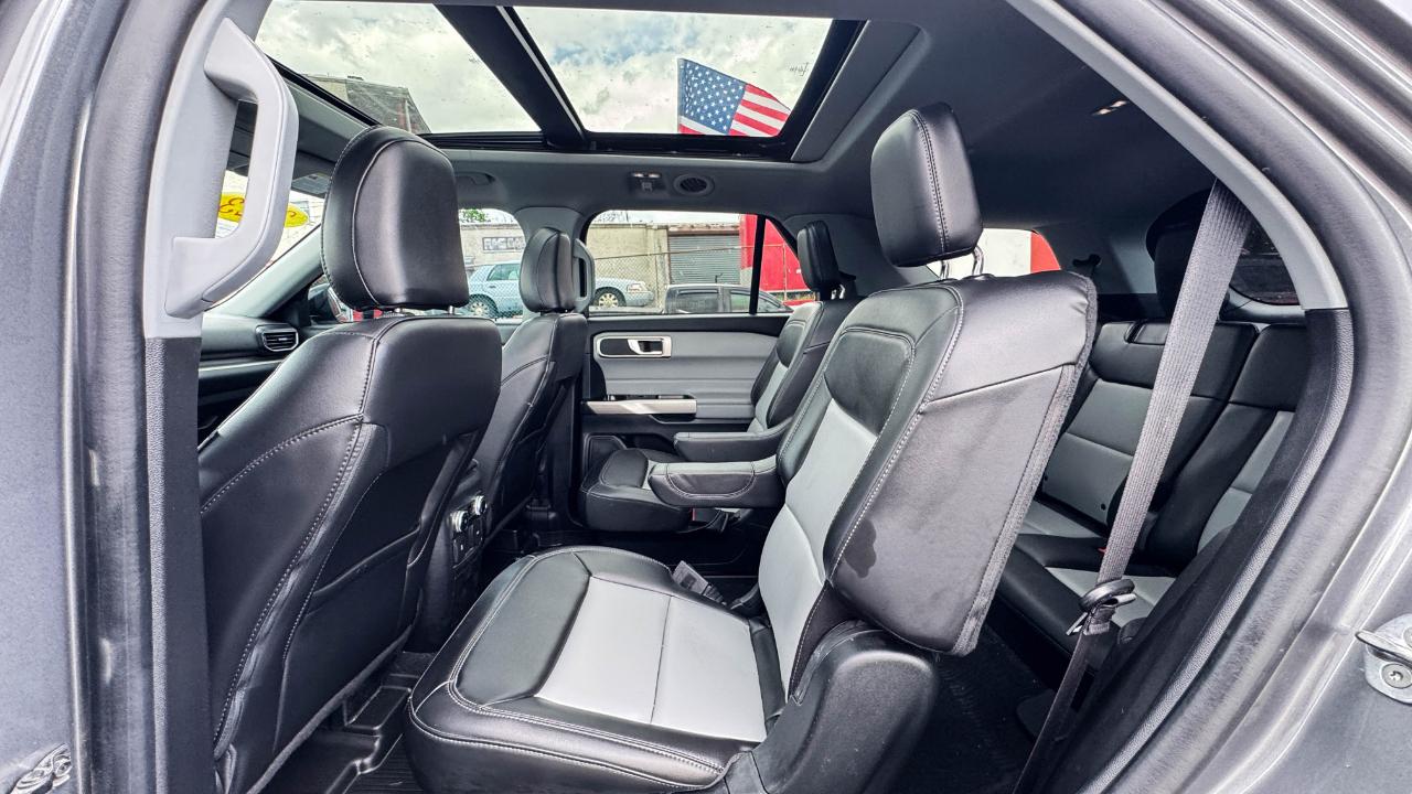 Ford Explorer XLT 4WD 2023