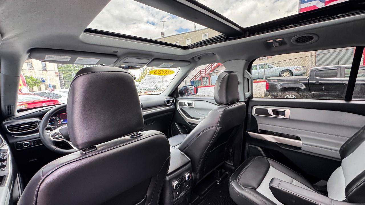 Ford Explorer XLT 4WD 2023