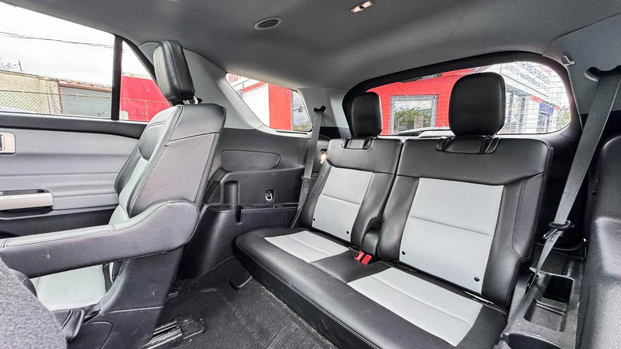 Ford Explorer XLT 4WD 2023