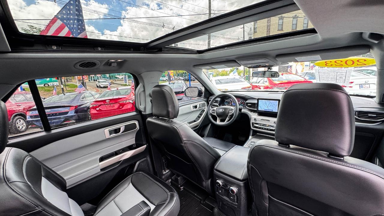 Ford Explorer XLT 4WD 2023