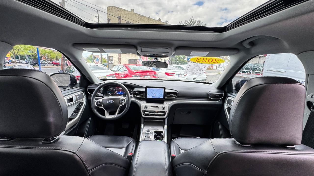 Ford Explorer XLT 4WD 2023