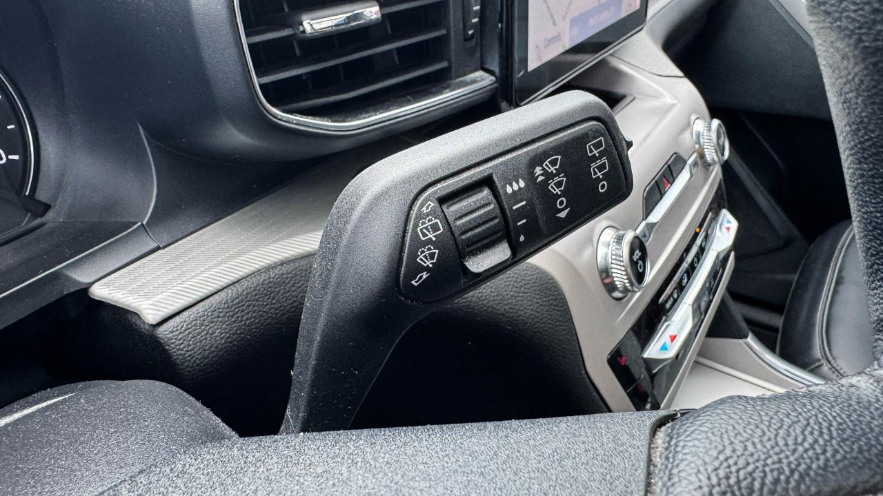 Ford Explorer XLT 4WD 2023