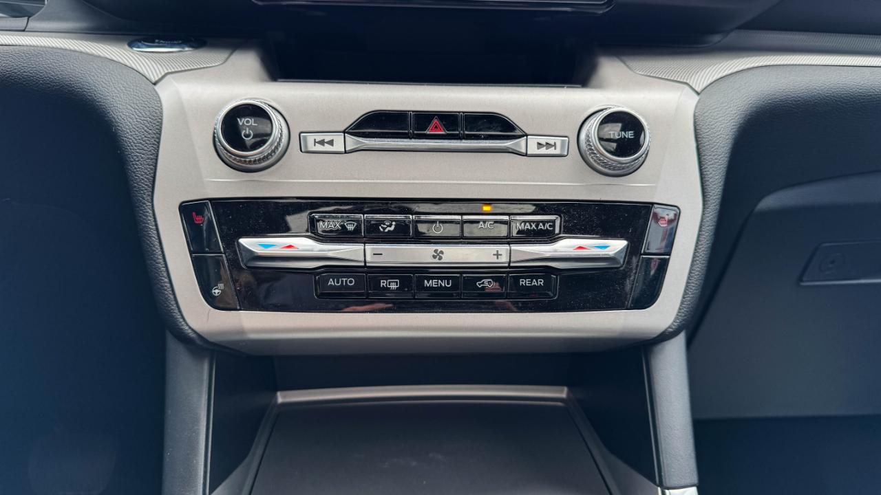 Ford Explorer XLT 4WD 2023