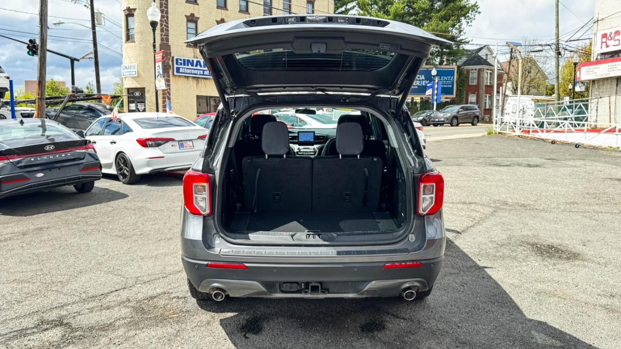Ford Explorer XLT 4WD 2023