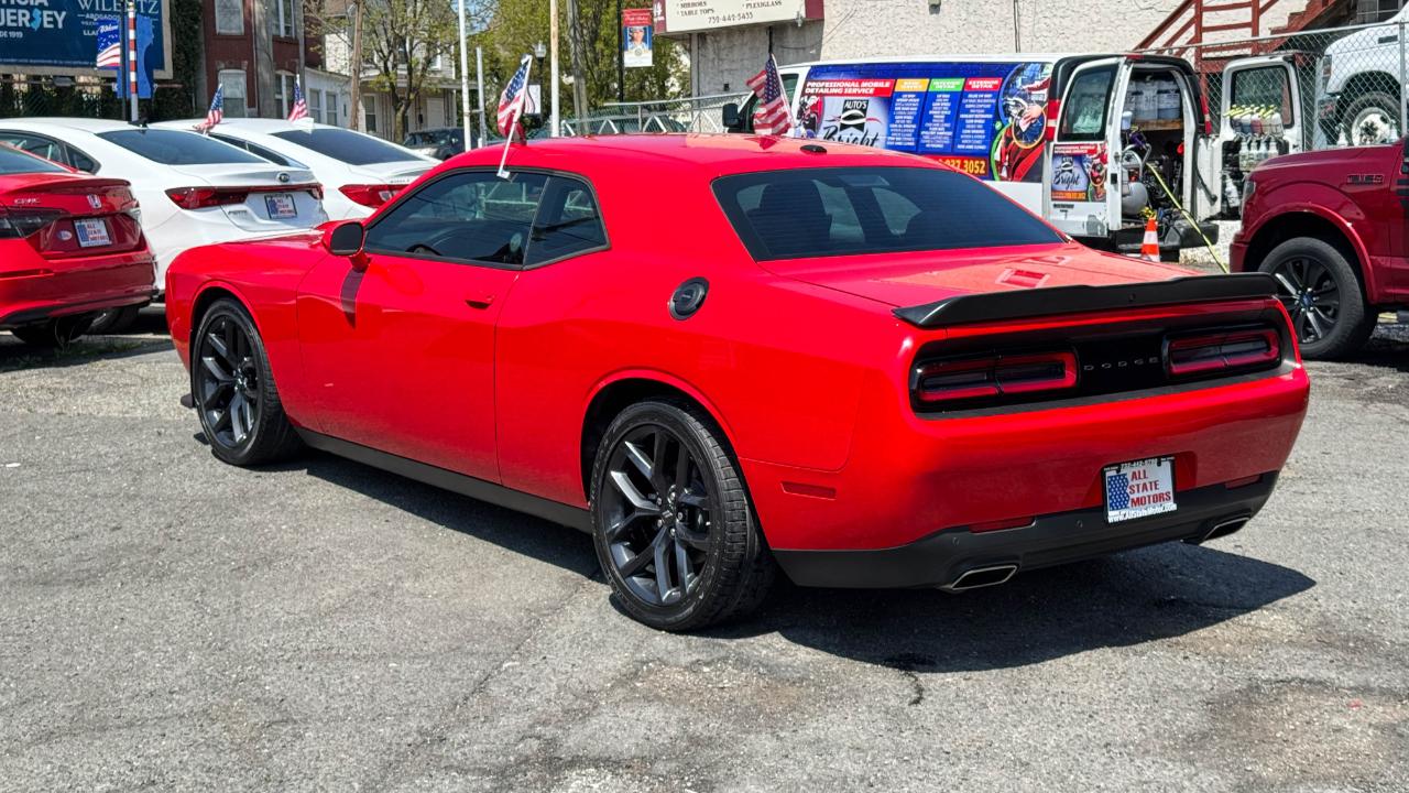 Dodge Challenger GT RWD 2022