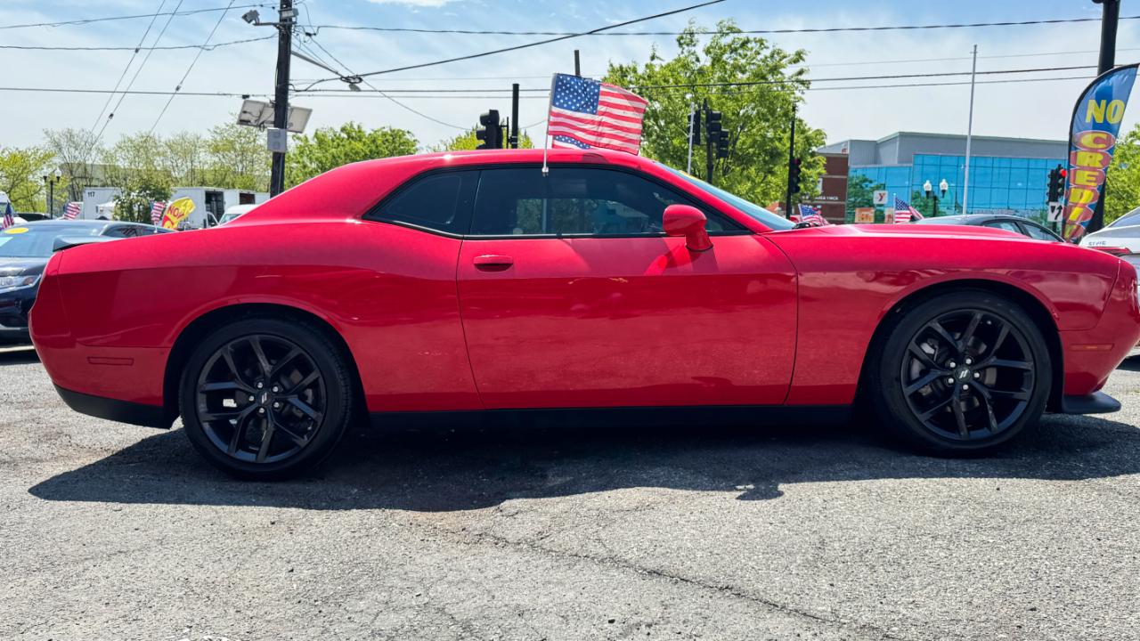 Dodge Challenger GT RWD 2022