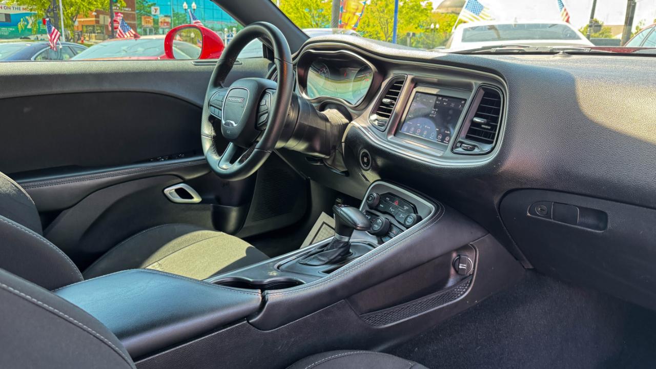 Dodge Challenger GT RWD 2022