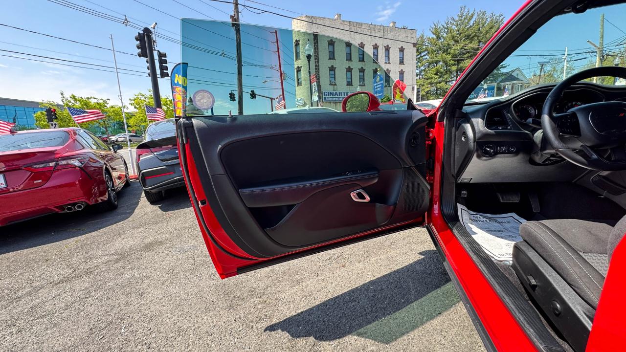 Dodge Challenger GT RWD 2022