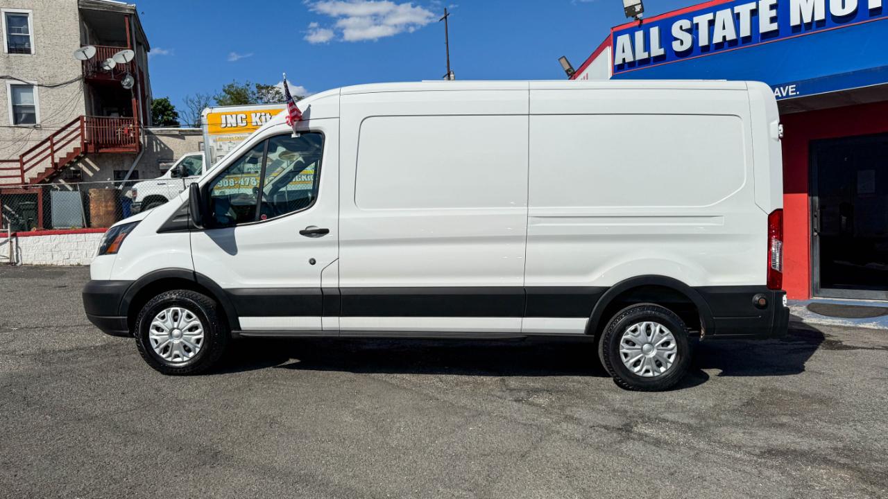 Ford Transit Van T-250 148" Med Rf 9000 GVWR Sliding RH Dr 2019