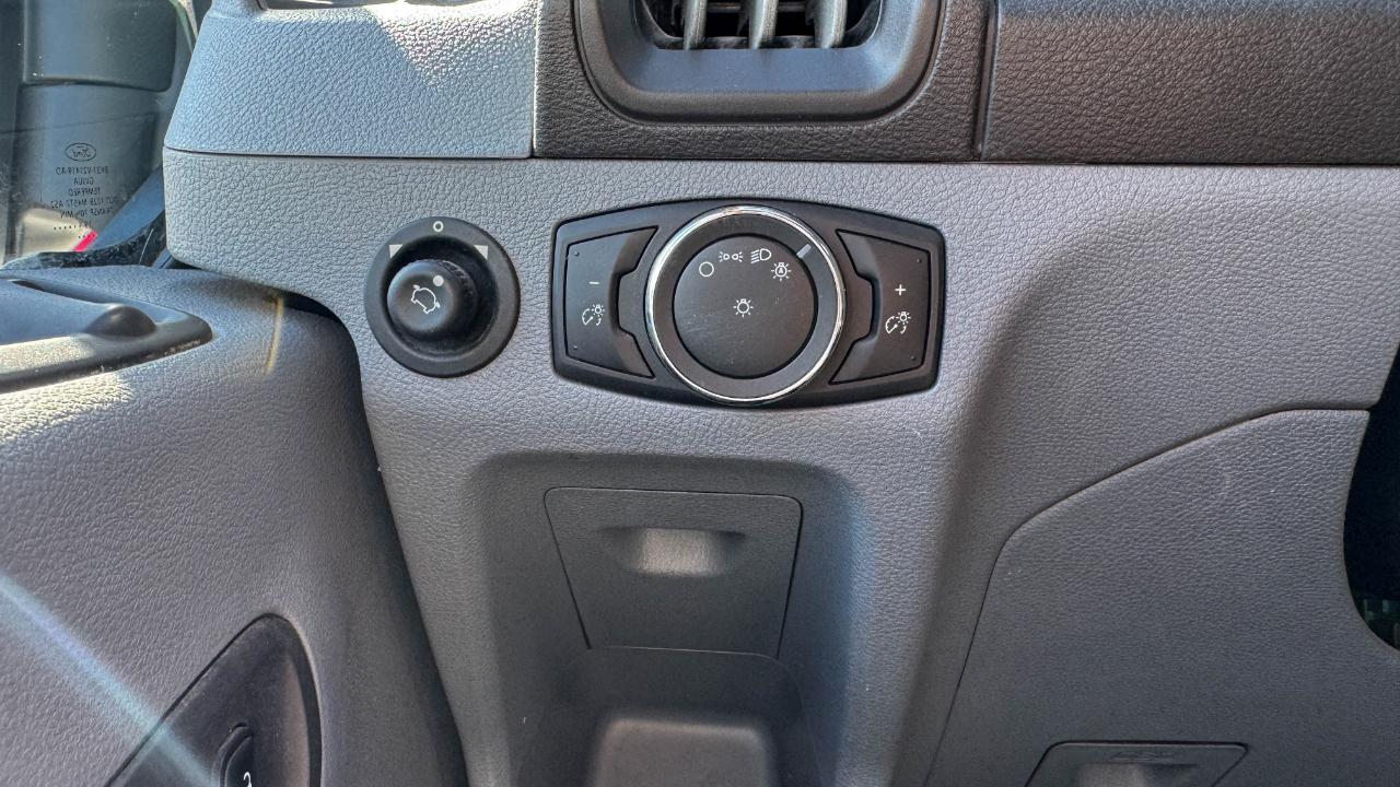 Ford Transit Van T-250 148" Med Rf 9000 GVWR Sliding RH Dr 2019