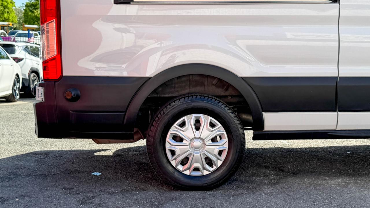 Ford Transit Van T-250 148" Med Rf 9000 GVWR Sliding RH Dr 2019