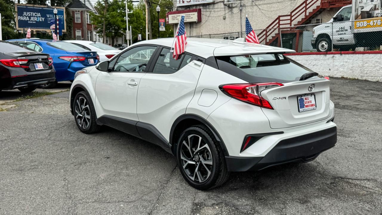 Toyota C-HR XLE 4D SUV 2020