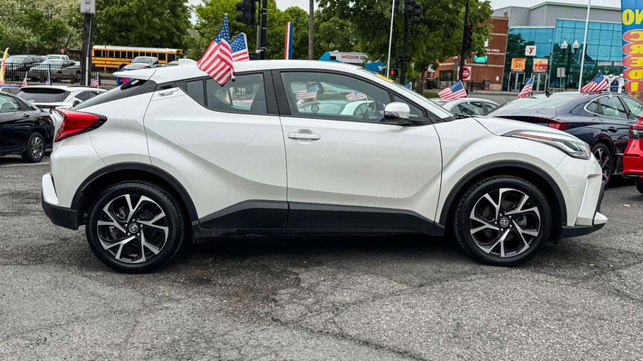 Toyota C-HR XLE 4D SUV 2020