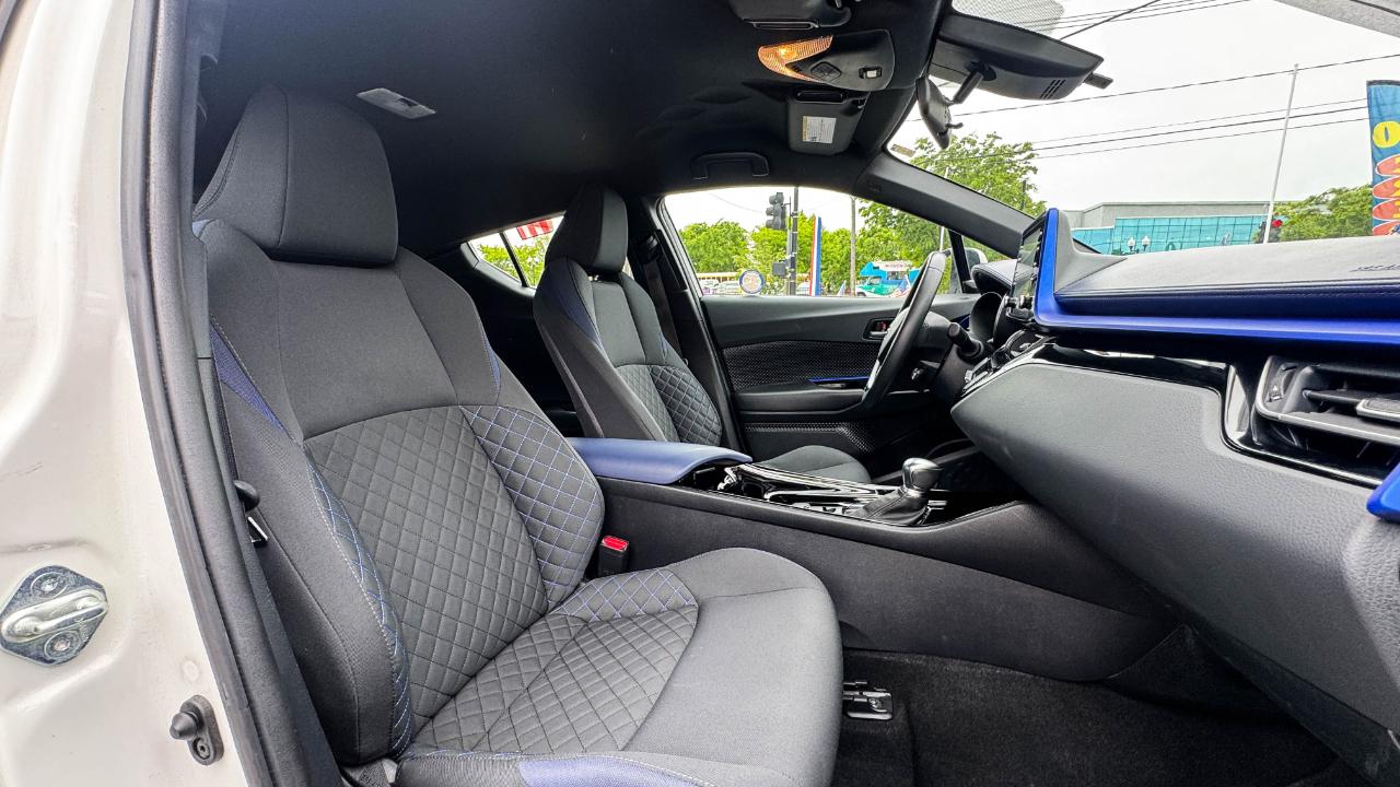 Toyota C-HR XLE 4D SUV 2020