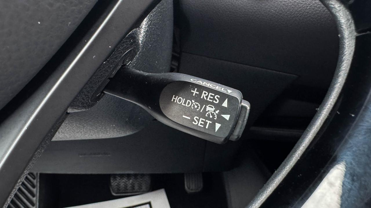 Toyota C-HR XLE 4D SUV 2020