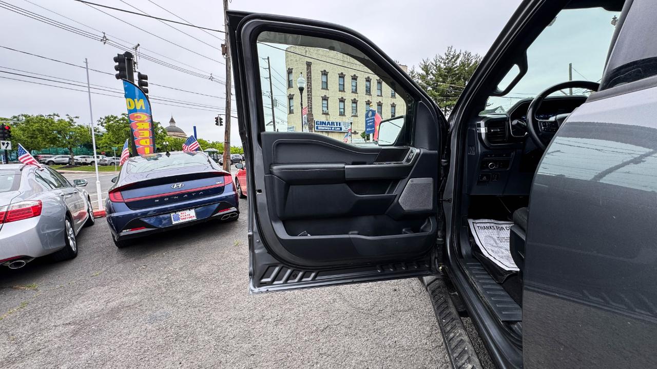 Ford F-150 XLT 4WD SuperCrew 5.5' Box 2023