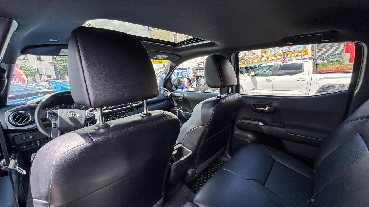 Toyota Tacoma 4WD TRD Off Road Double Cab 5' Bed V6 AT (Natl) 2020