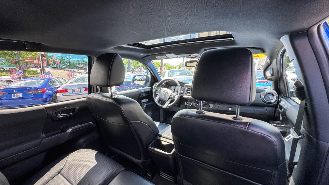 Toyota Tacoma 4WD TRD Off Road Double Cab 5' Bed V6 AT (Natl) 2020