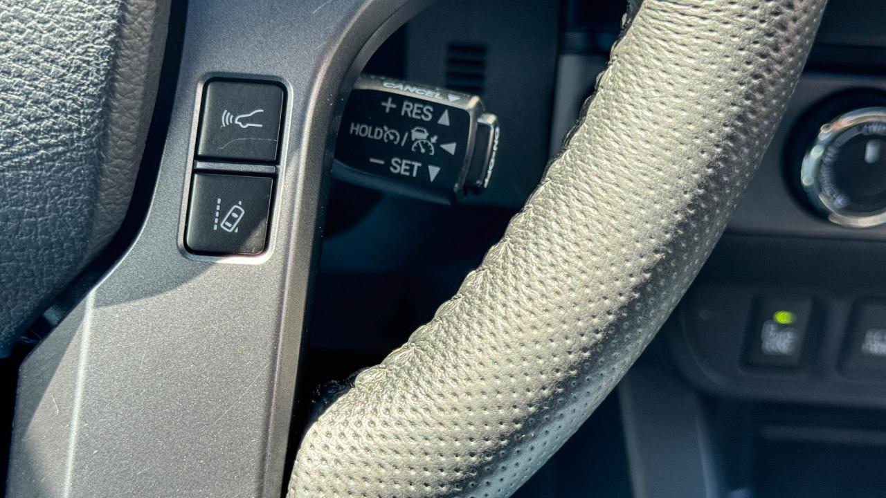 Toyota Tacoma 4WD TRD Off Road Double Cab 5' Bed V6 AT (Natl) 2020