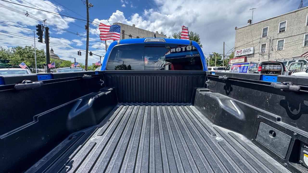 Toyota Tacoma 4WD TRD Off Road Double Cab 5' Bed V6 AT (Natl) 2020
