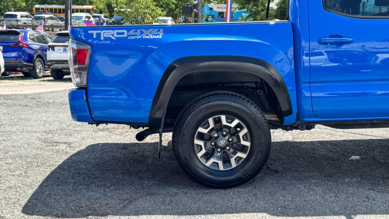Toyota Tacoma 4WD TRD Off Road Double Cab 5' Bed V6 AT (Natl) 2020