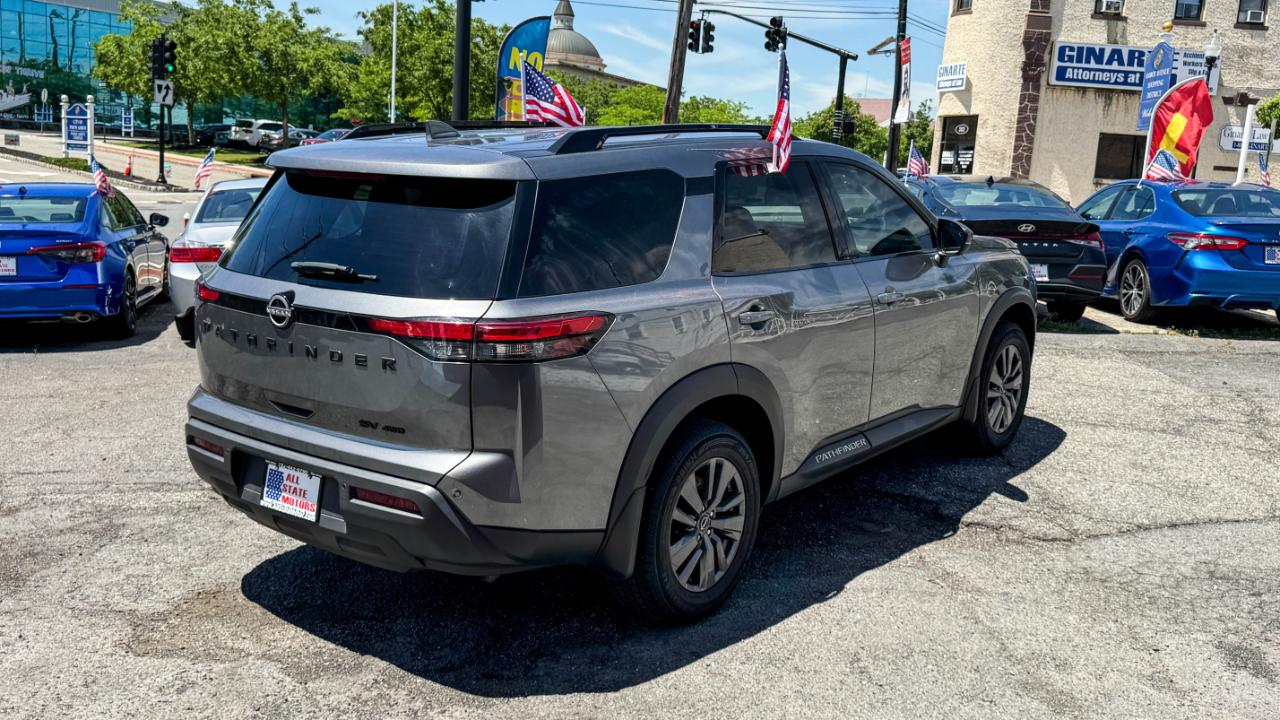 Nissan Pathfinder SV 4WD 2023