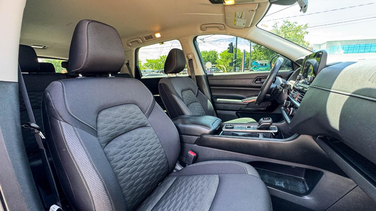Nissan Pathfinder SV 4WD 2023