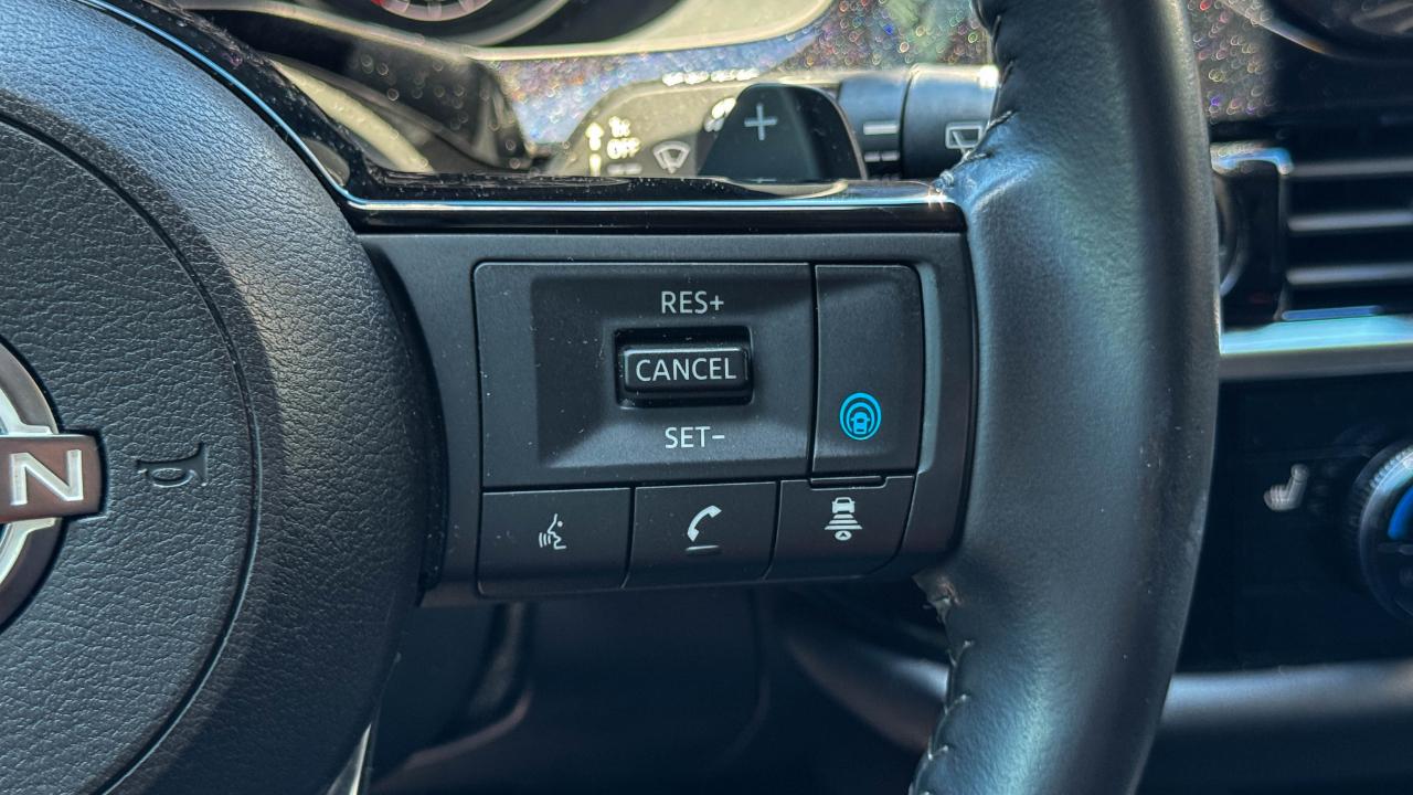 Nissan Pathfinder SV 4WD 2023