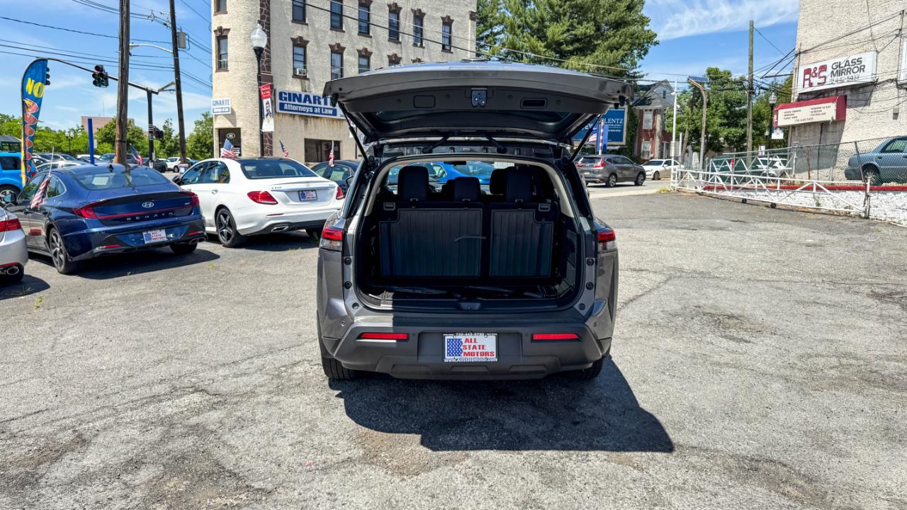 Nissan Pathfinder SV 4WD 2023