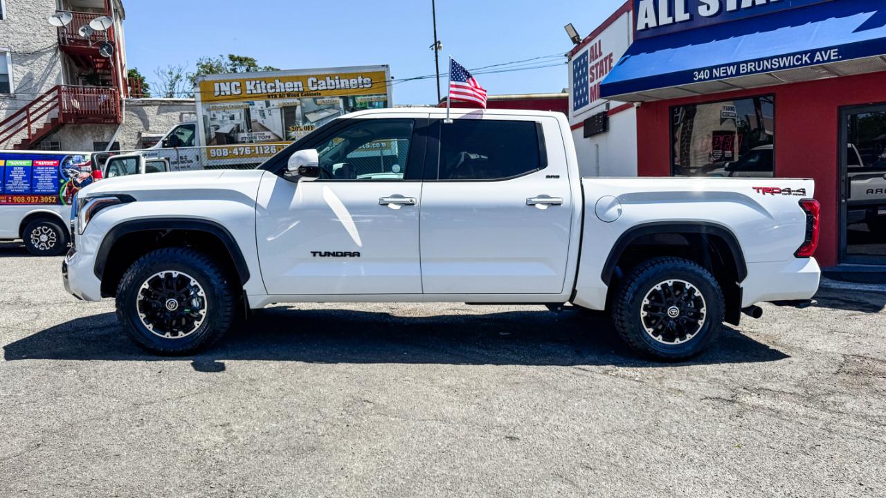 Toyota Tundra 4WD SR5 CrewMax 5.5' Bed (Natl) 2024