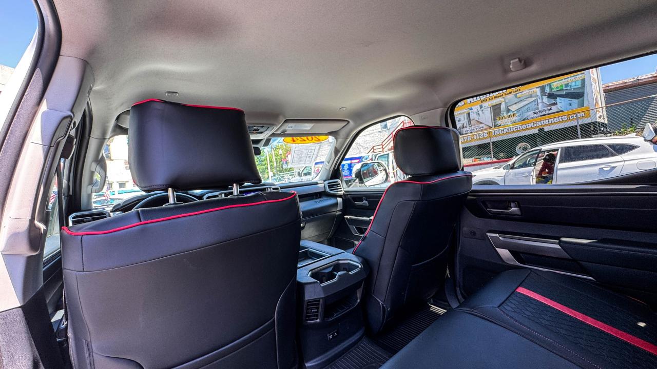 Toyota Tundra 4WD SR5 CrewMax 5.5' Bed (Natl) 2024