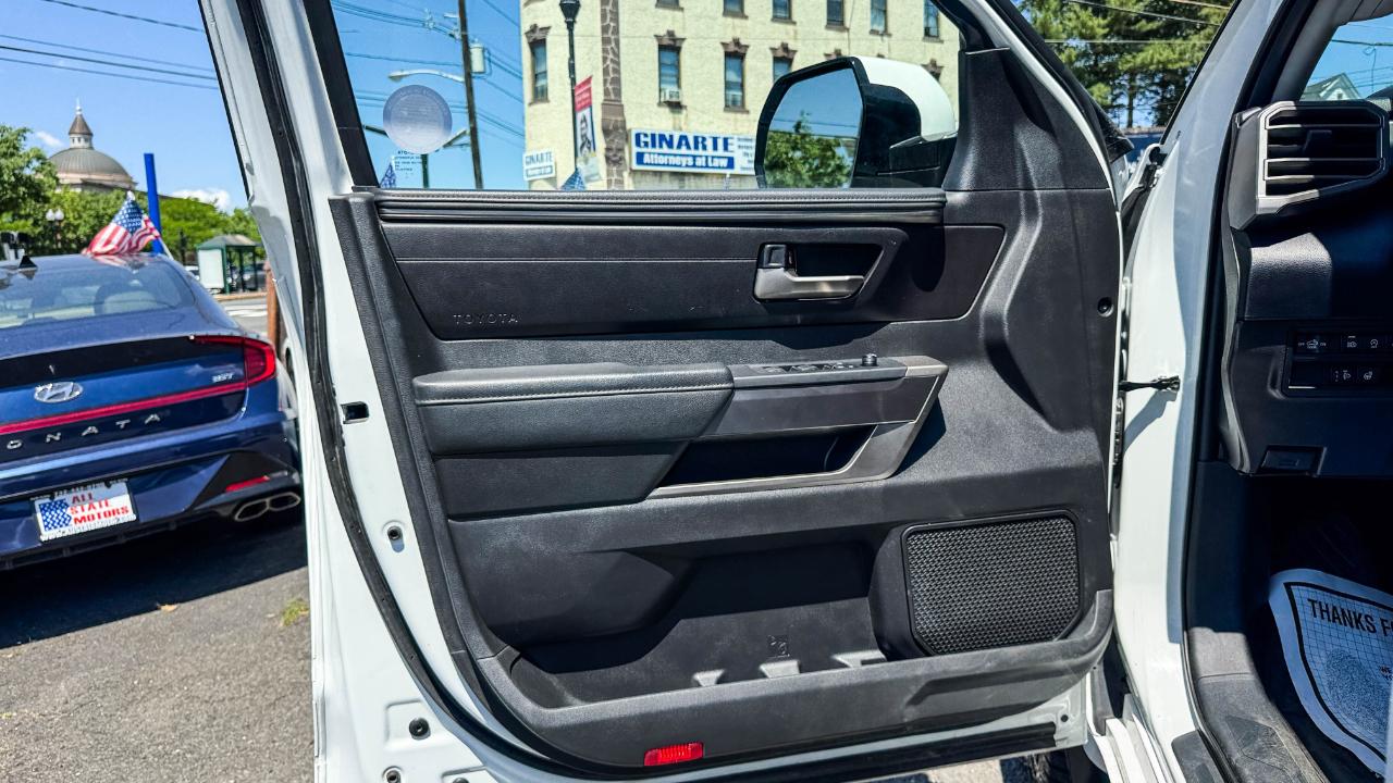 Toyota Tundra 4WD SR5 CrewMax 5.5' Bed (Natl) 2024