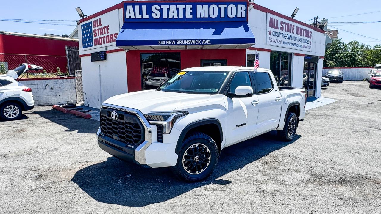 Toyota Tundra 4WD SR5 CrewMax 5.5' Bed (Natl) 2024