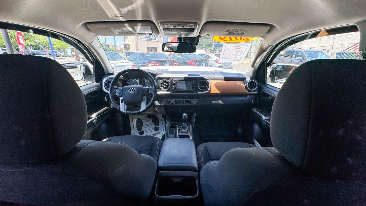 Toyota Tacoma 4WD SR5 Double Cab 5' Bed V6 AT (Natl) 2019