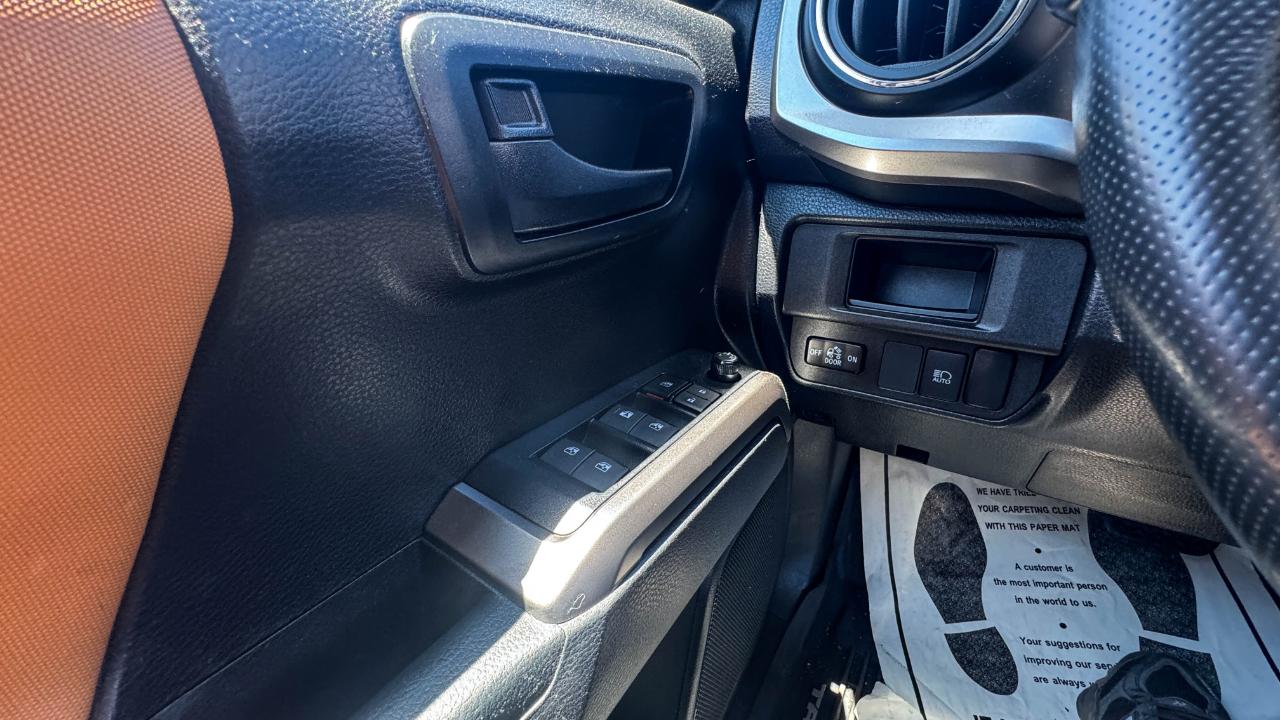 Toyota Tacoma 4WD SR5 Double Cab 5' Bed V6 AT (Natl) 2019